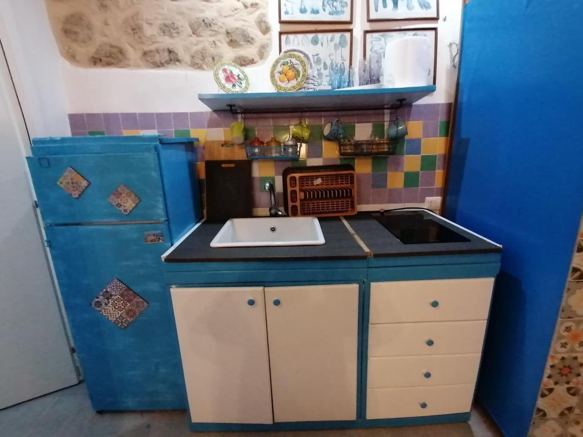 Il Cortiletto Di Via Minniti Сиракуза Екстериор снимка